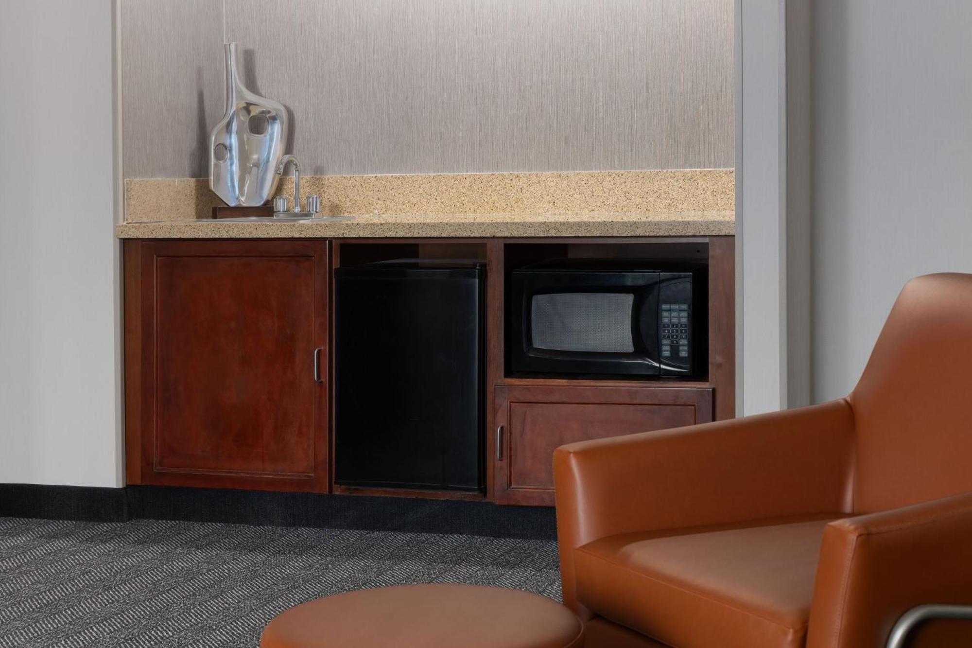 Hotel Courtyard By Marriott Ontario Rancho Cucamonga Extérieur photo