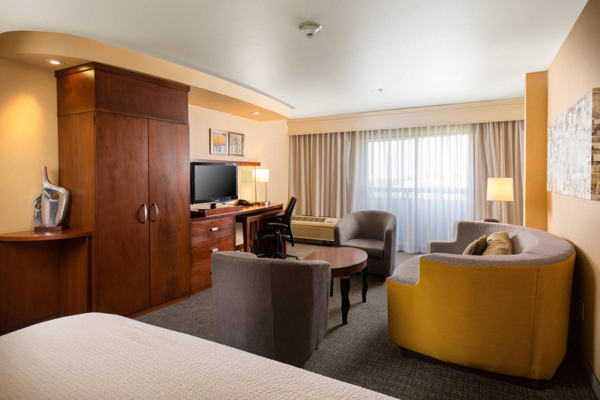 Hotel Courtyard By Marriott Ontario Rancho Cucamonga Extérieur photo