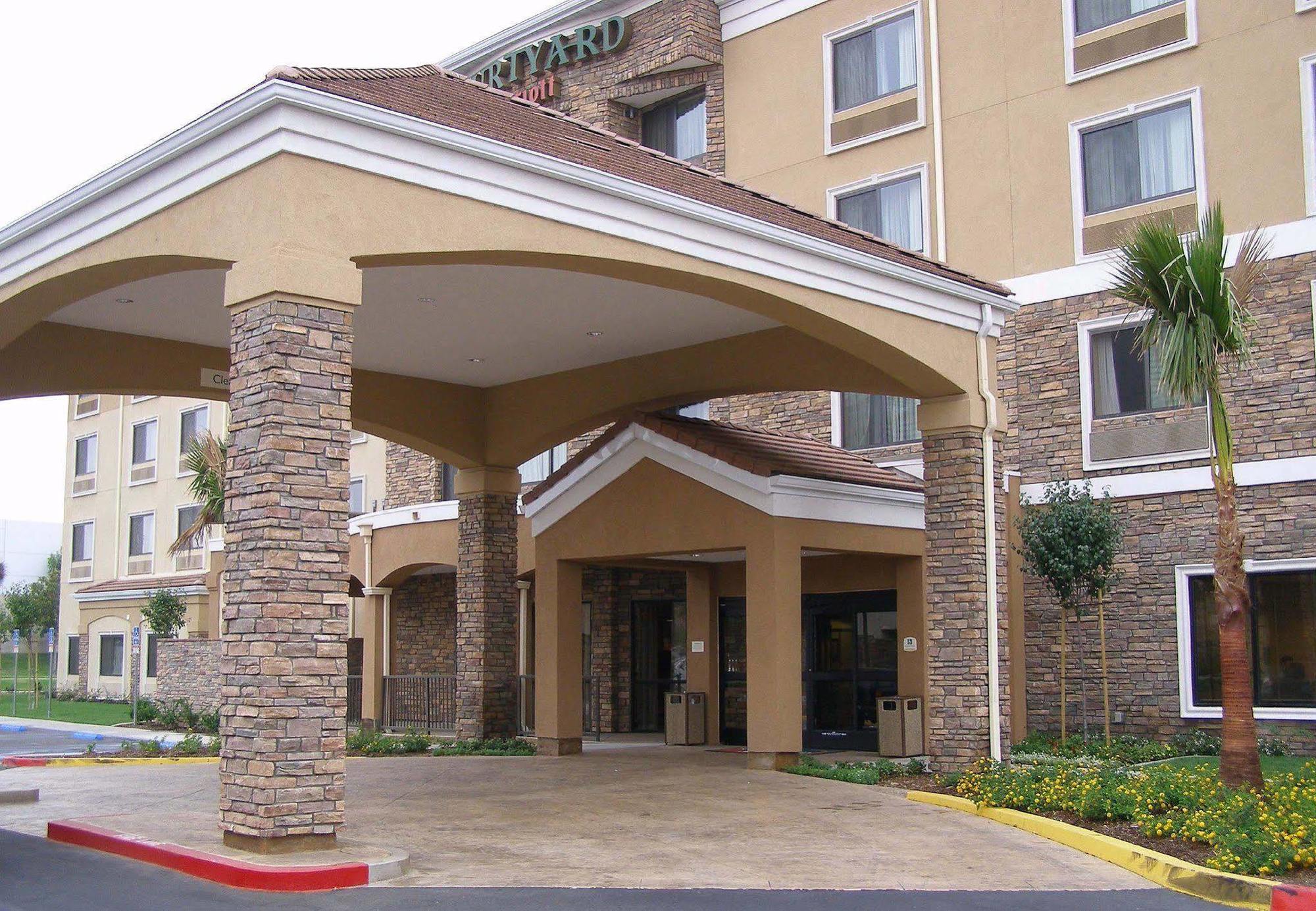 Hotel Courtyard By Marriott Ontario Rancho Cucamonga Extérieur photo